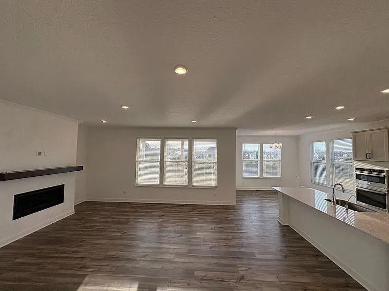 11724 Aubrey Ln — Photo 21