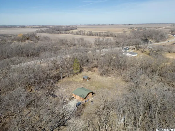 1860 Zinnia Ave, Nora Springs, IA 50468