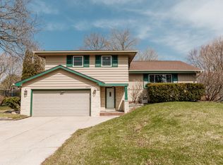 4912 W Goodrich Ln, Brown Deer, WI 53223