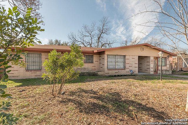 1st image of 2406 W Huisache Ave