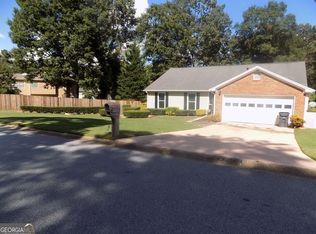 2219 Crystal Lake Dr, Lawrenceville, GA 30044