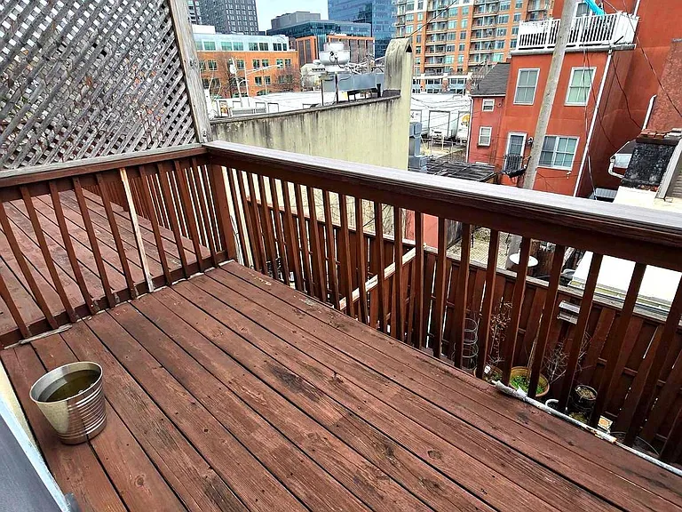 704 S Bond St — Photo 25