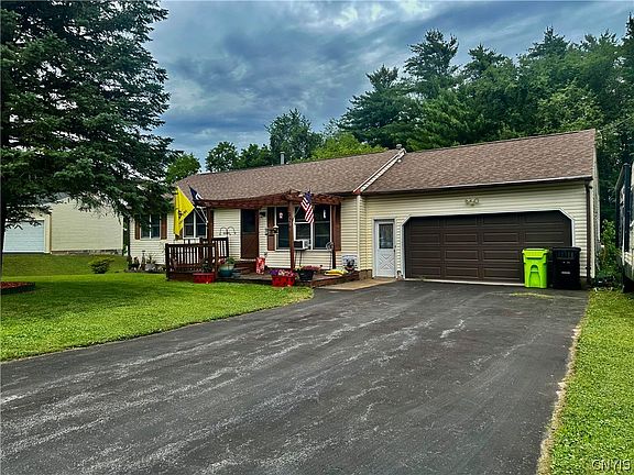 3rd image of 7084 Verna Dr