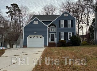 10 Creekstone Ct, Greensboro, NC 27407