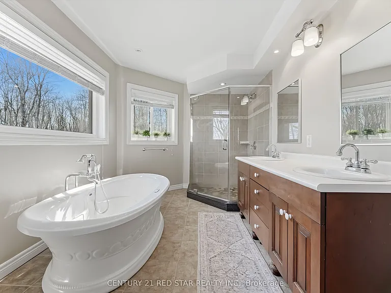 877 The Grange Side Rd — Photo 16