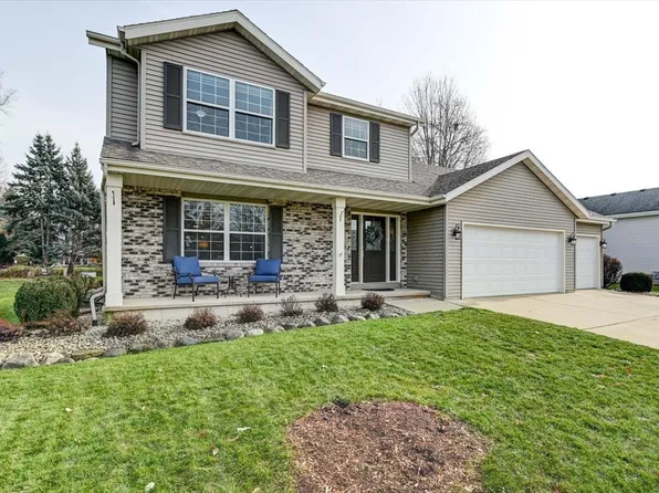404 W Oak St, Cottage Grove, WI 53527
