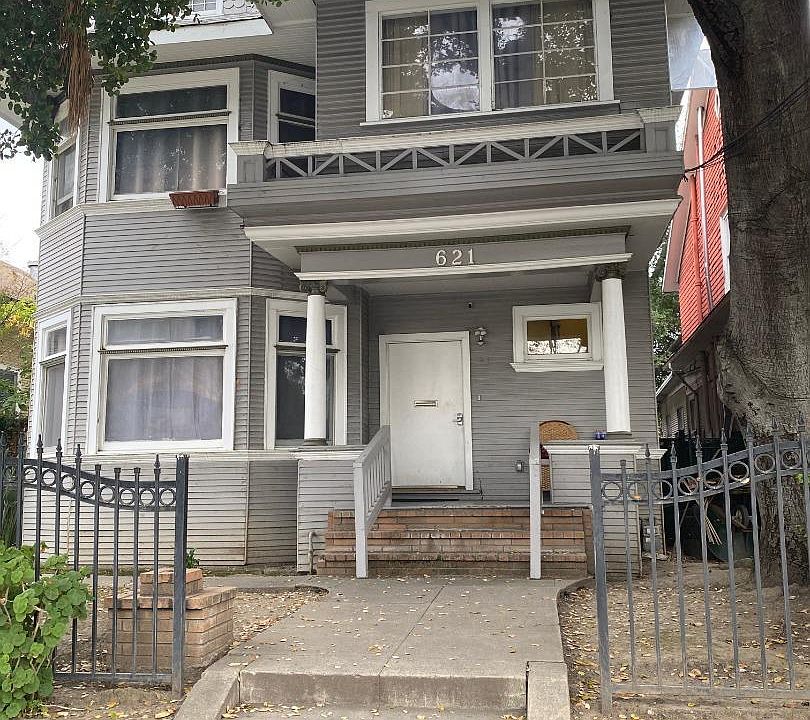 1st image of 621 S 6th St