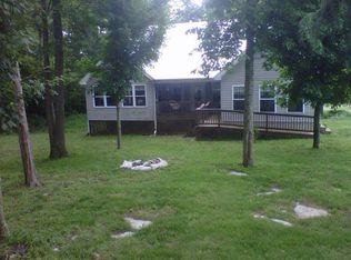 1822 Rowletts Cave Springs Rd, Horse Cave, KY 42749