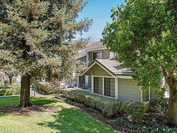 3rd image of 2582 Yerba Bank Ct