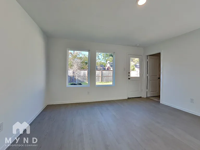1737 Lofty Cedar Ct — Photo 3