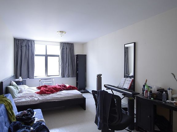 4th image of 300 Broome St #4D