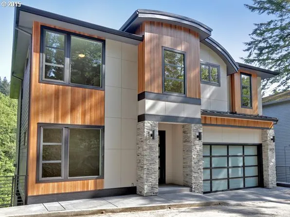3125 SW Champlain Dr, Portland, OR 97205
