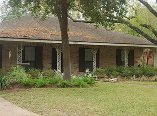 10318 Sweetwood Dr, Houston, TX 77070