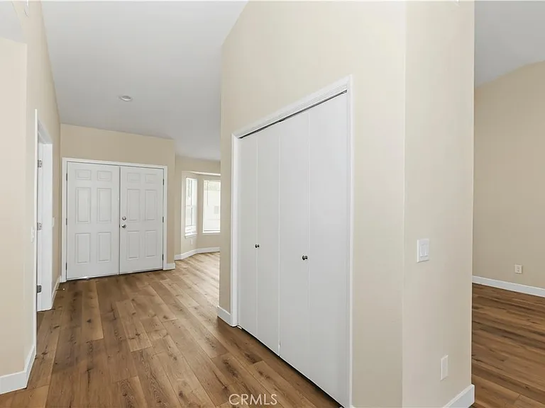 11471 Hollyvale Ave — Photo 11