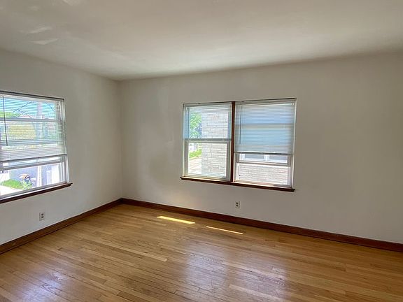 2nd image of 3904 W Greenfield Ave #4