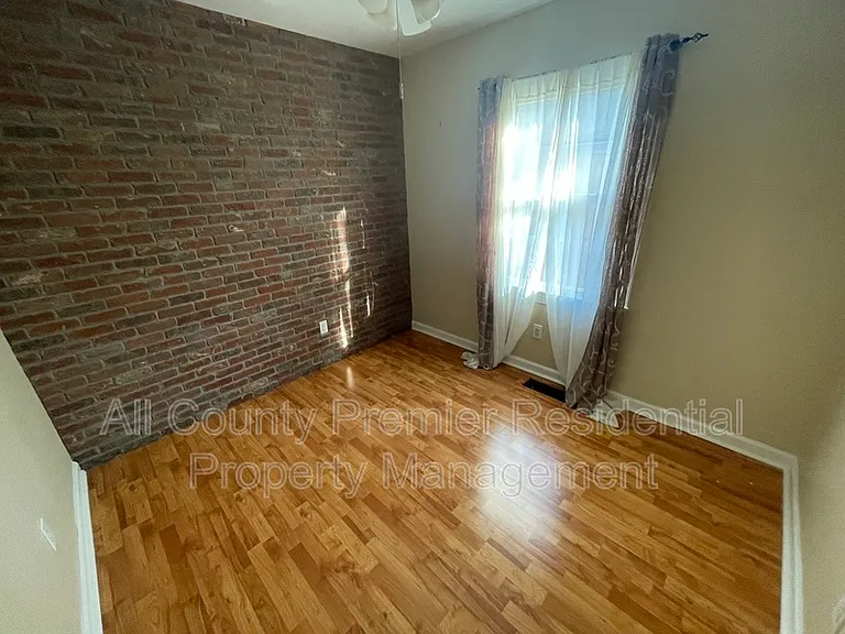 3138 Powhatan Ave — Photo 11