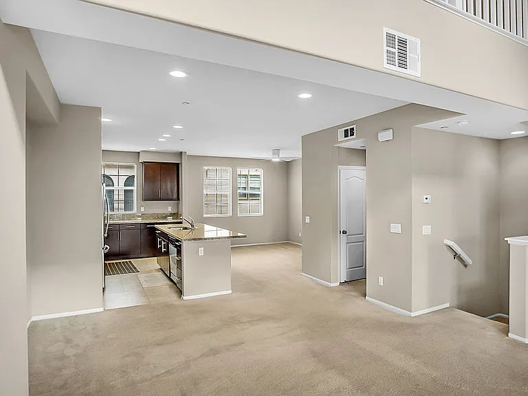 1870 Gladys Ave #107 — Photo 12