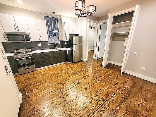 2nd image of 2331 Bedford Ave #1L