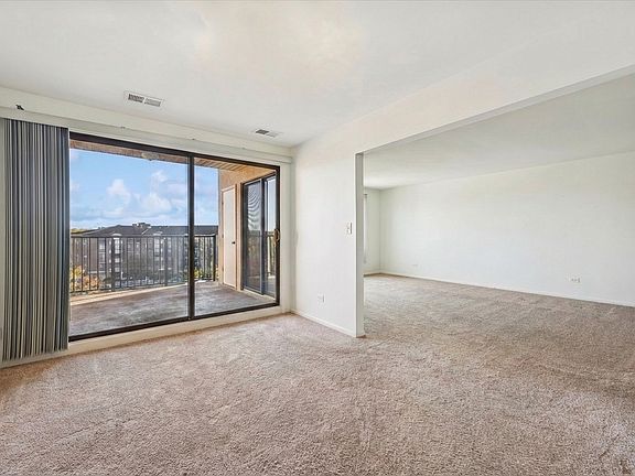 5th image of 453 Raintree Dr Unit 5A