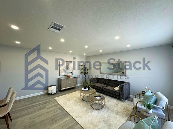 2nd image of 3748 Dawn Cir