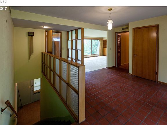 4th image of 7029 Sleret Ave