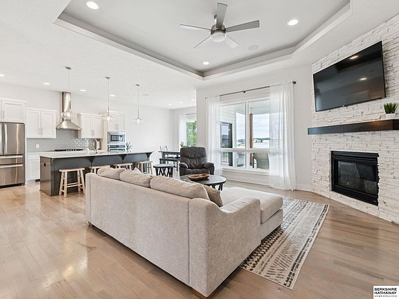 4th image of 314 Driftwood Ln