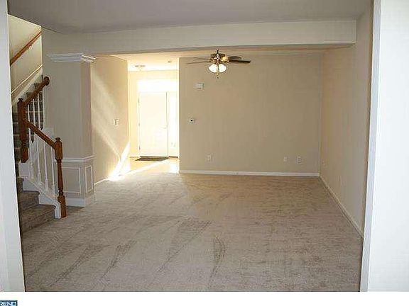 3rd image of 148 Gillespie Ave