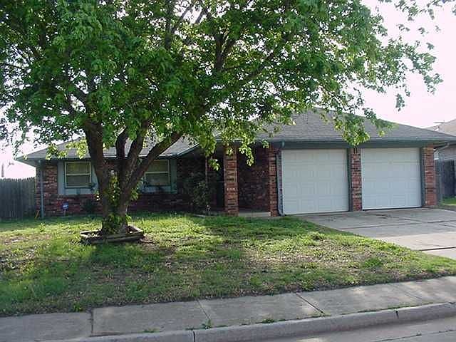 1st image of 513 Crown Dr