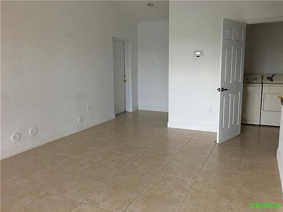 4th image of 20950 SW 87th Ave APT 302