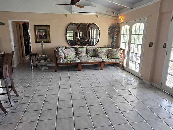 5th image of 106 Main H Mount Pleasant Bay