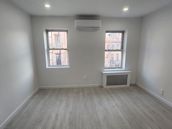 5th image of 153 E 115th St APT 4