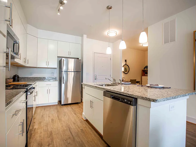 Woodmore Grand — Photo 22
