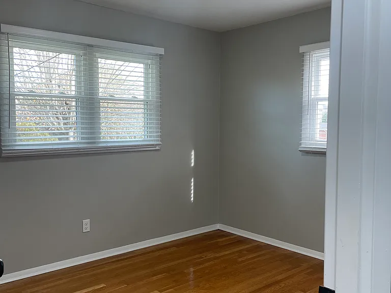 205 Meridale Dr — Photo 8