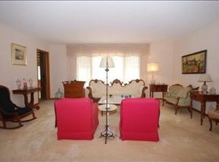 301 Farwell Dr, Madison, WI 53704