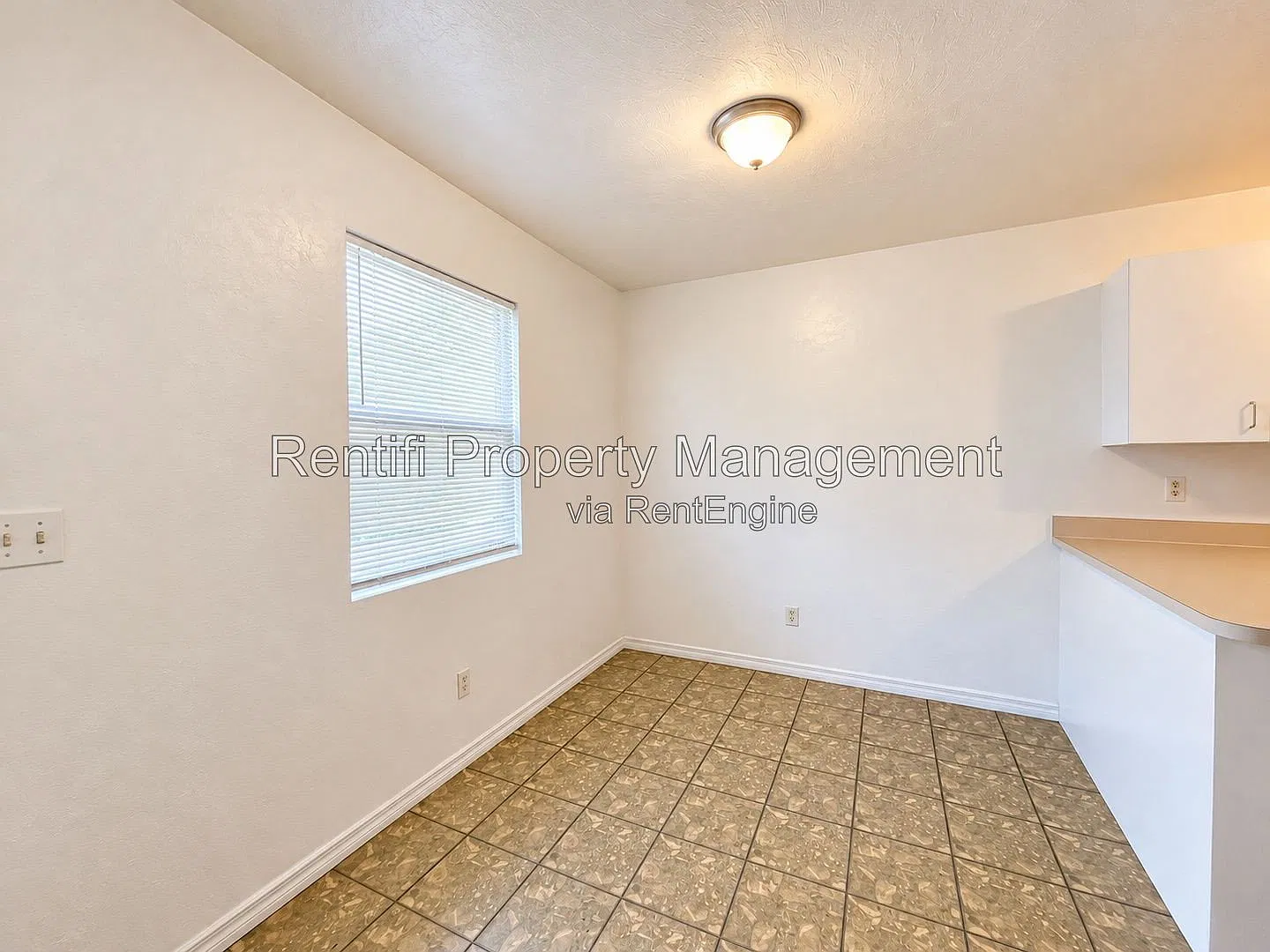 2 bed, 1.0 bath, 920 sqft, $1,499 — Photo 4