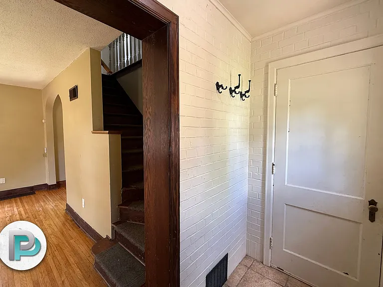 1312 S Massachusetts Ave — Photo 4