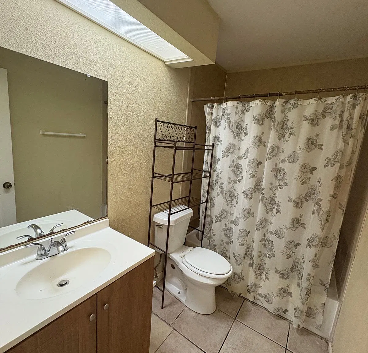 3 bed, 1018 sqft, $1,500 — Photo 2