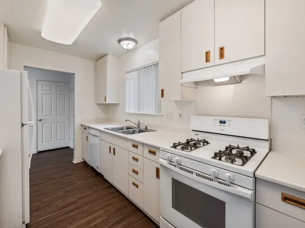 Bard Estates - Military Housing