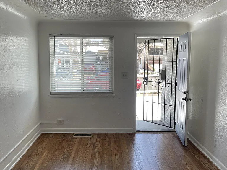 3171 S Lincoln St — Photo 31