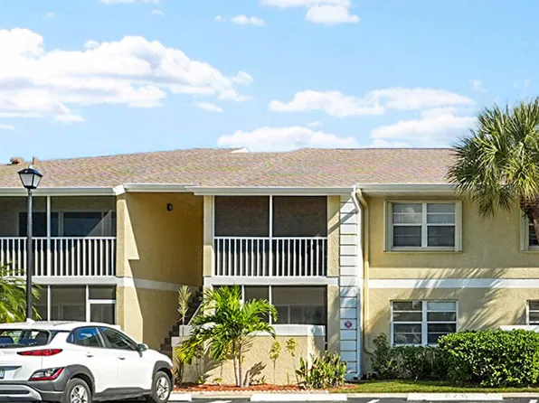 1548 SE Royal Green Circle #M108, Port St Lucie, FL 34952