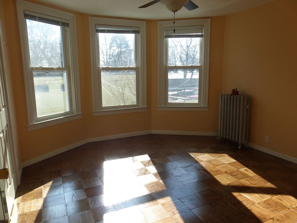 1st image of 239 E 234th St