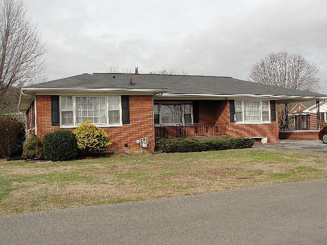 1st image of 1043 Shawnee Dr