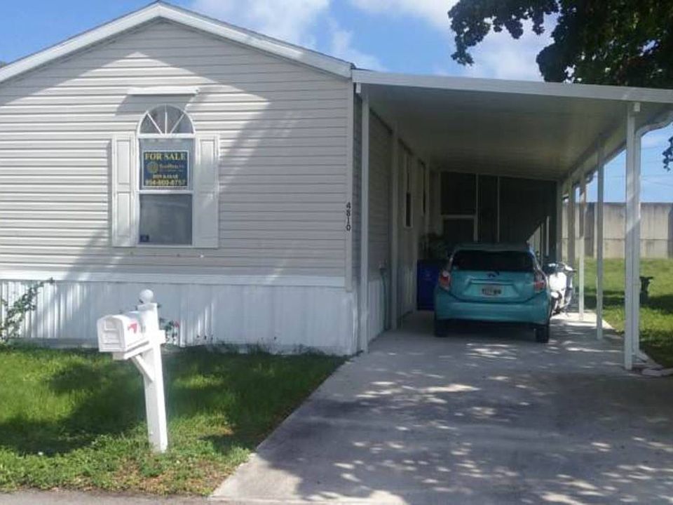 1st image of 4810 NW 1st Ave