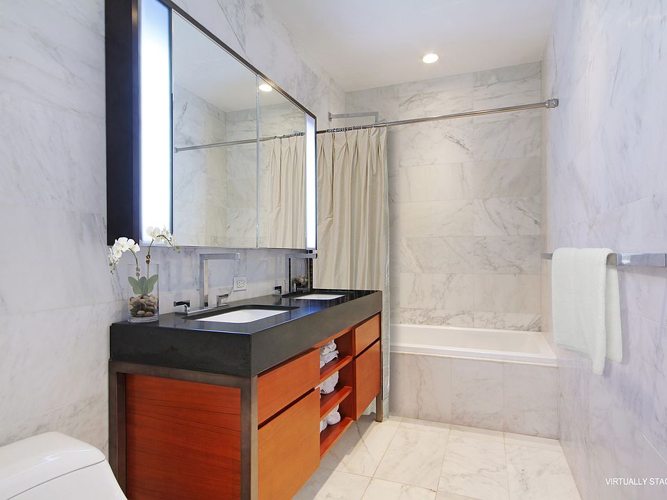 1st image of 75 Wall St APT 32K