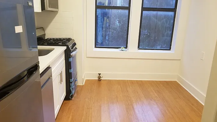 Rented by New York Residence | media 7