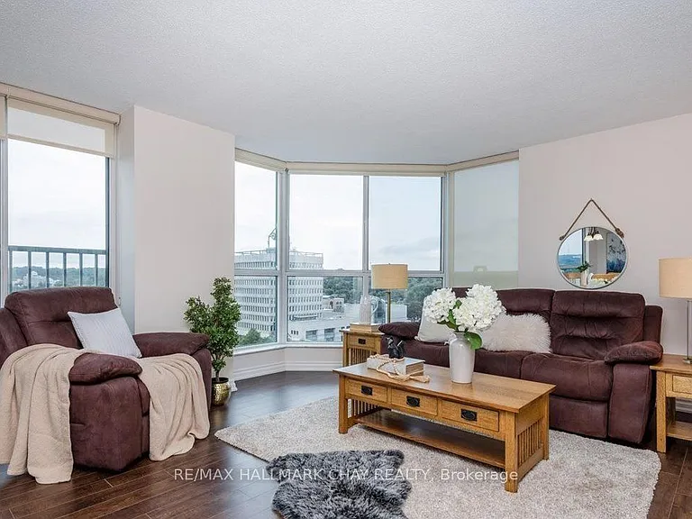 140 Dunlop St E #1202 — Photo 5
