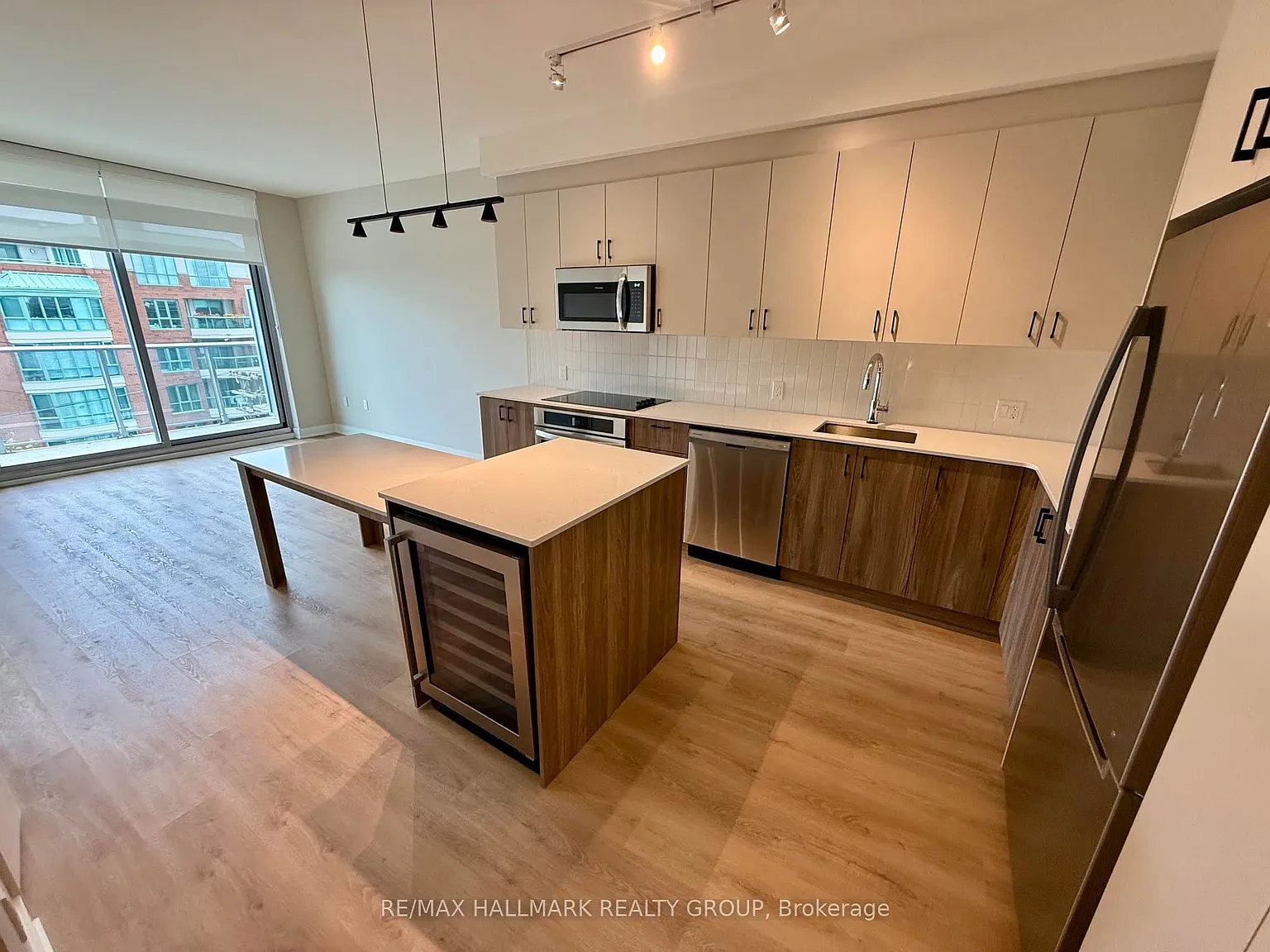 1 bed, $2,771 — Photo 2