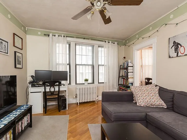 64 Queensberry St #111 — Photo 1