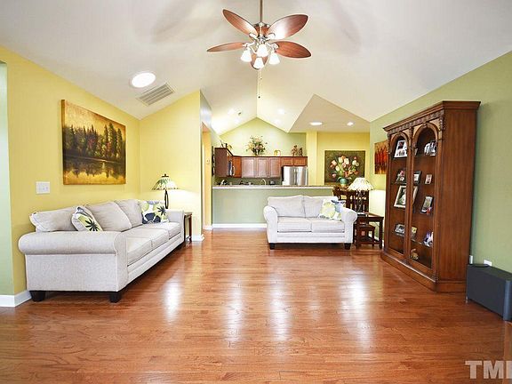 4th image of 408 Ashley Woods Dr #408