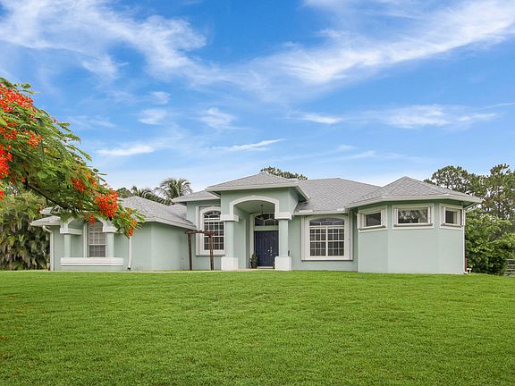 2nd image of 7718 Banyan Blvd